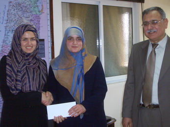 British Scouts and Children Delivers Donations for IUG Students